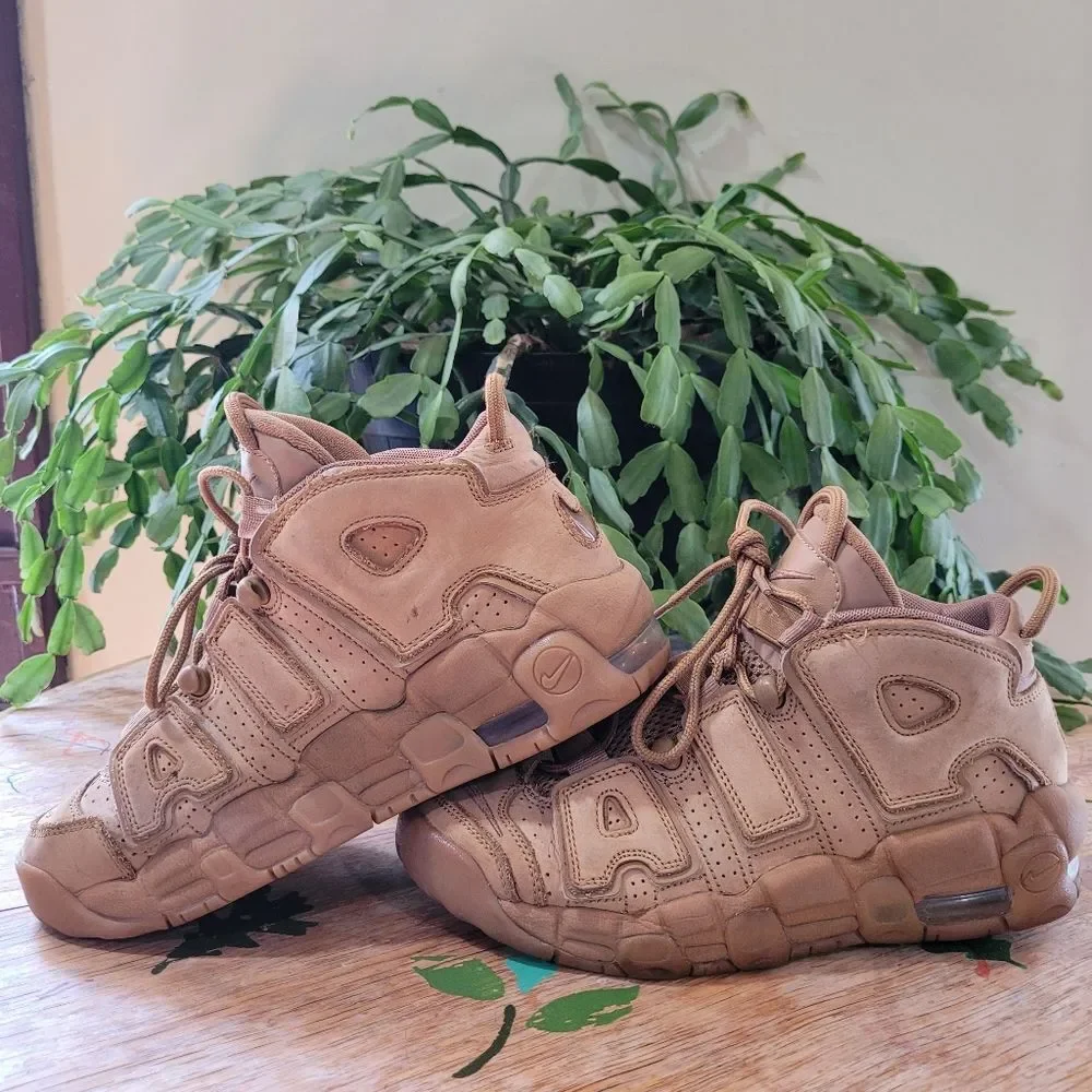Nike AIR More Uptempo SE (GS) 922845-200 - Size 5.5 Youth